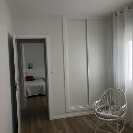 1º - En Pueblo Marinero Apartment Nigran